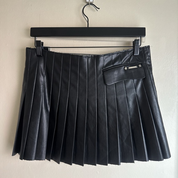 Dior Dresses & Skirts - LESUGIATELIER BLACK FAUX LEATHER PLEATED MINI SKIRT